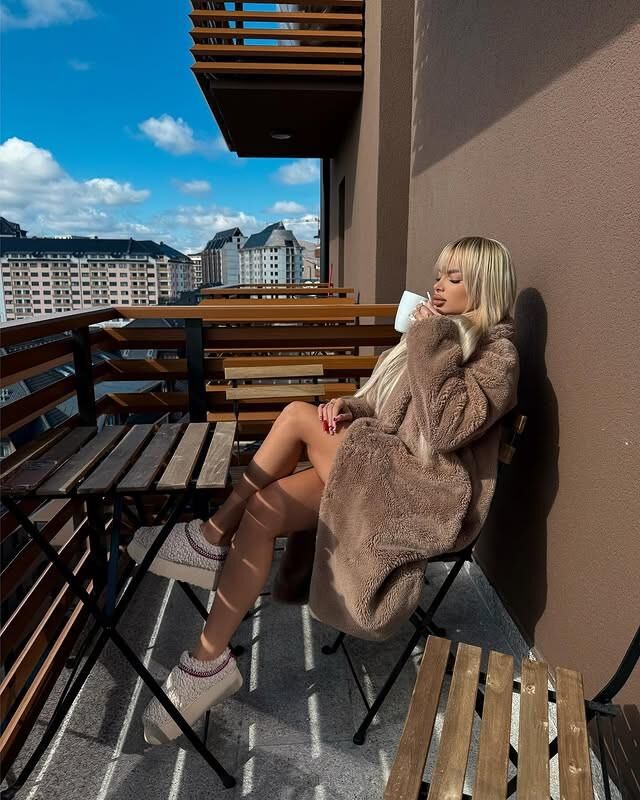 Serbian Blondie Bimbo 