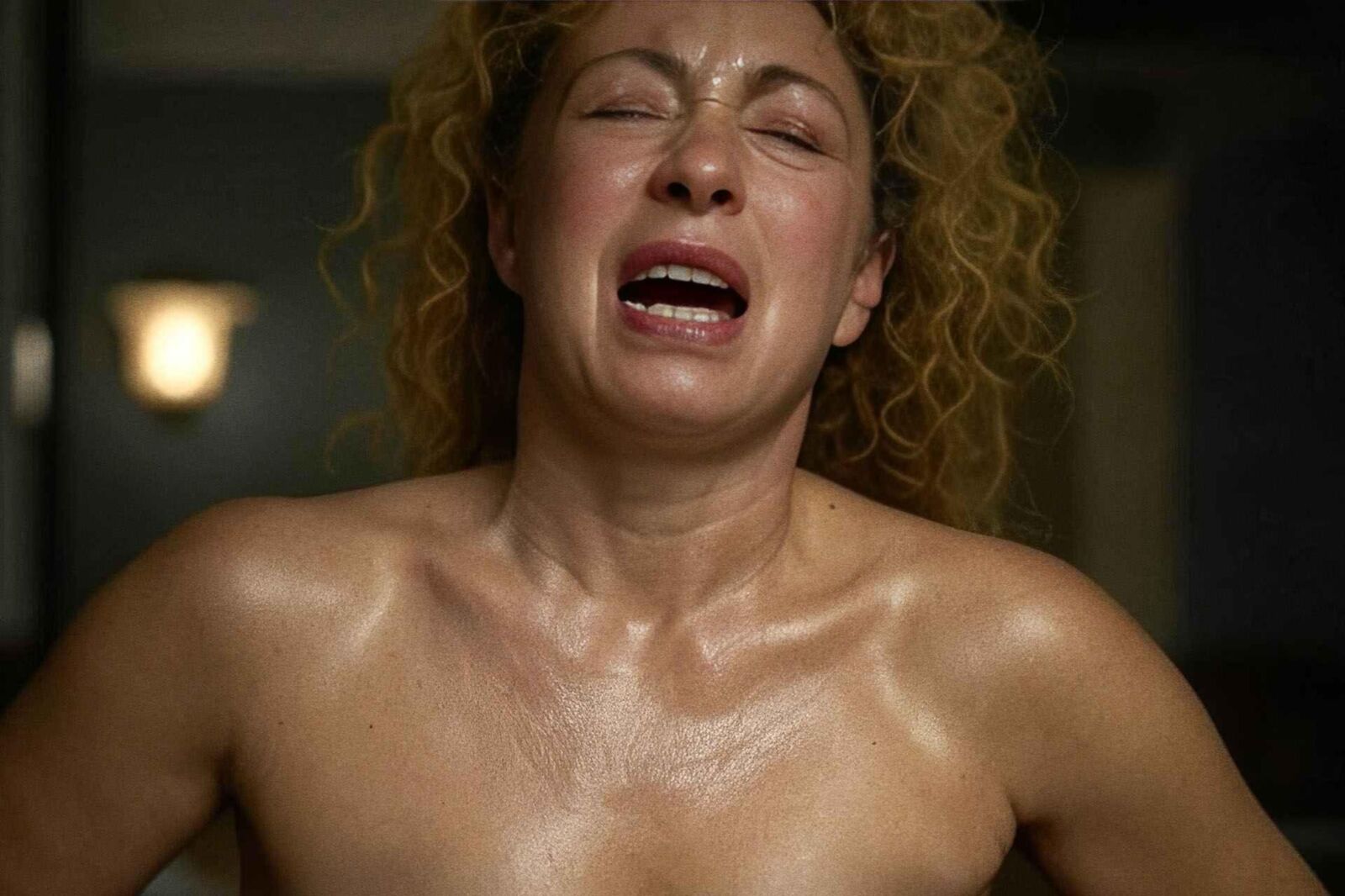 Alex Kingston hermosa agonía
