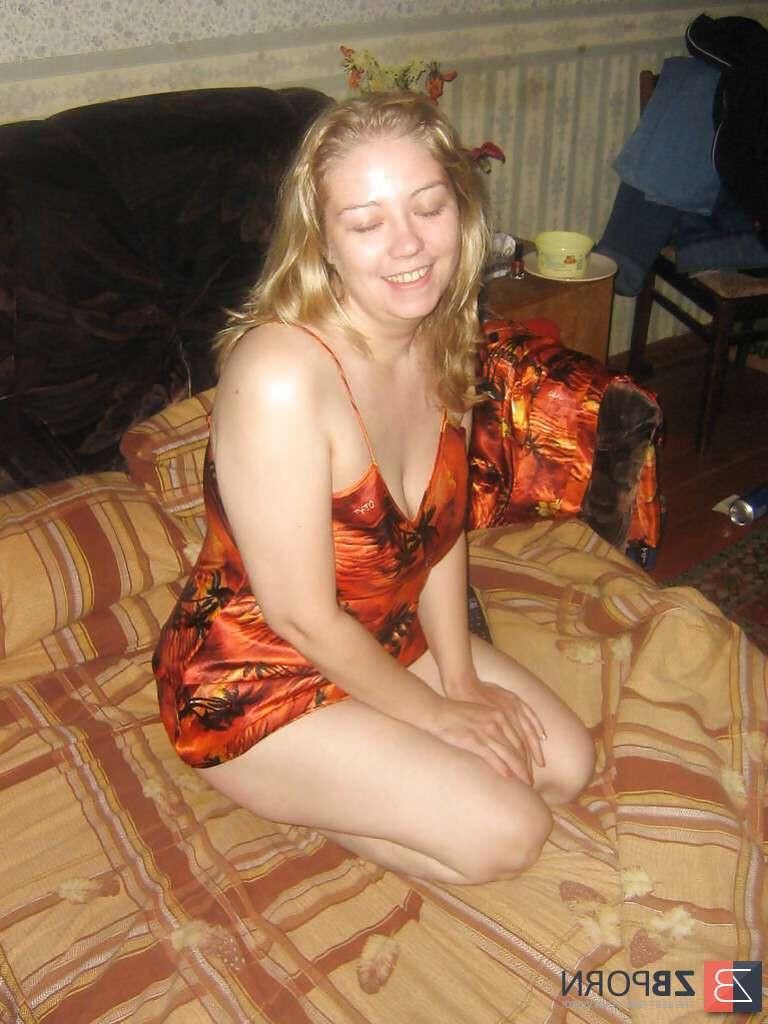 Teacher Anyuta from Velikiy Novogrod in Russa used to be naked