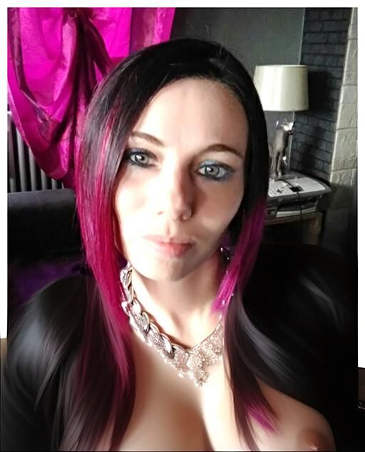 to jerk off and pay tribute to me