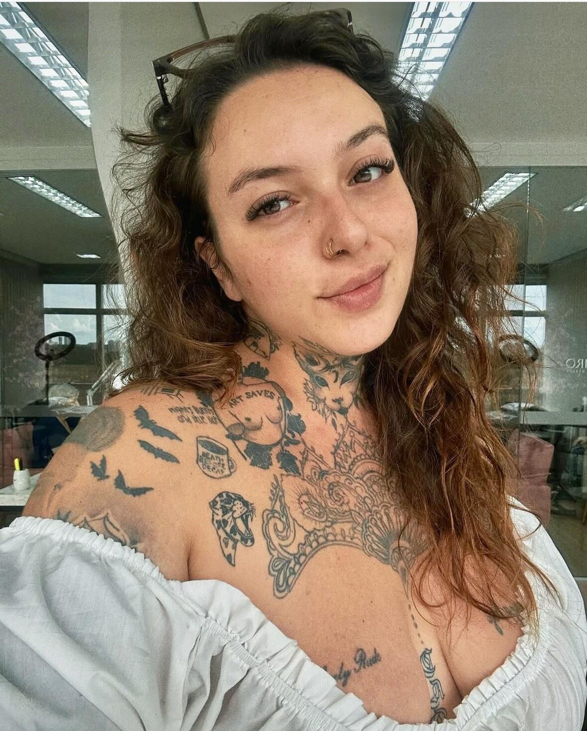 Lulu enorme culo tetas enormes belleza belleza bbw niña tiros mixtos