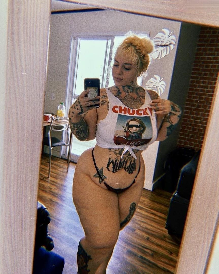 Lulu enorme culo tetas enormes belleza belleza bbw niña tiros mixtos