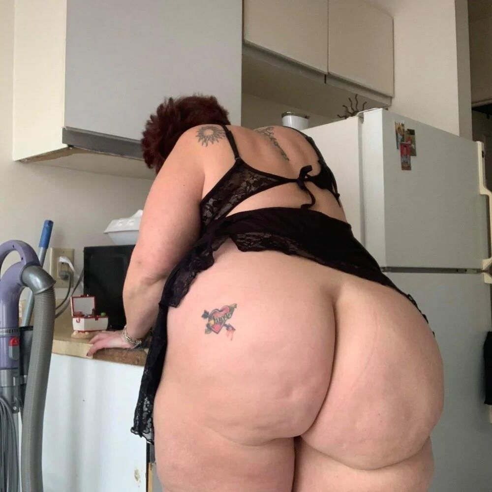 PlussizeBigBooty зрелый Camgirl