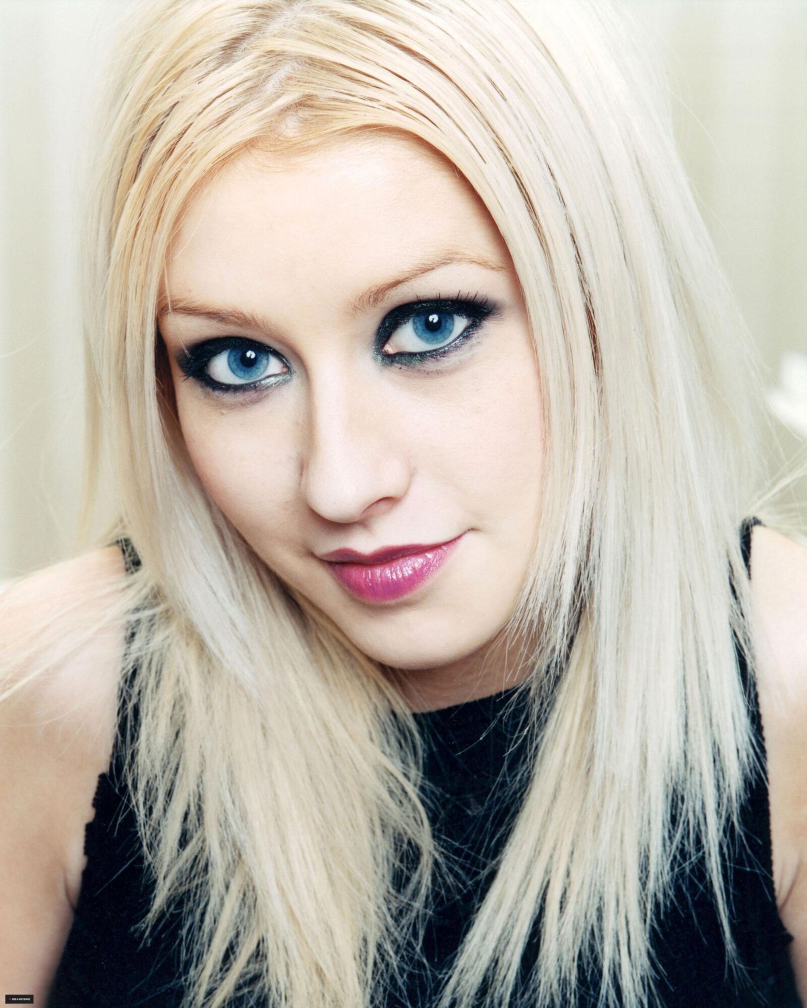 Christina Aguilera Hot FHM Photoshoot