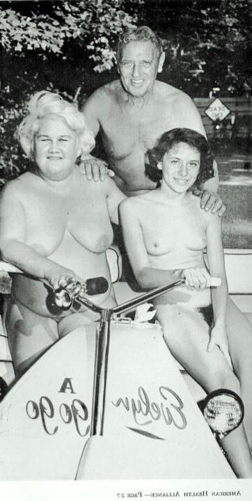 Nudiste vintage