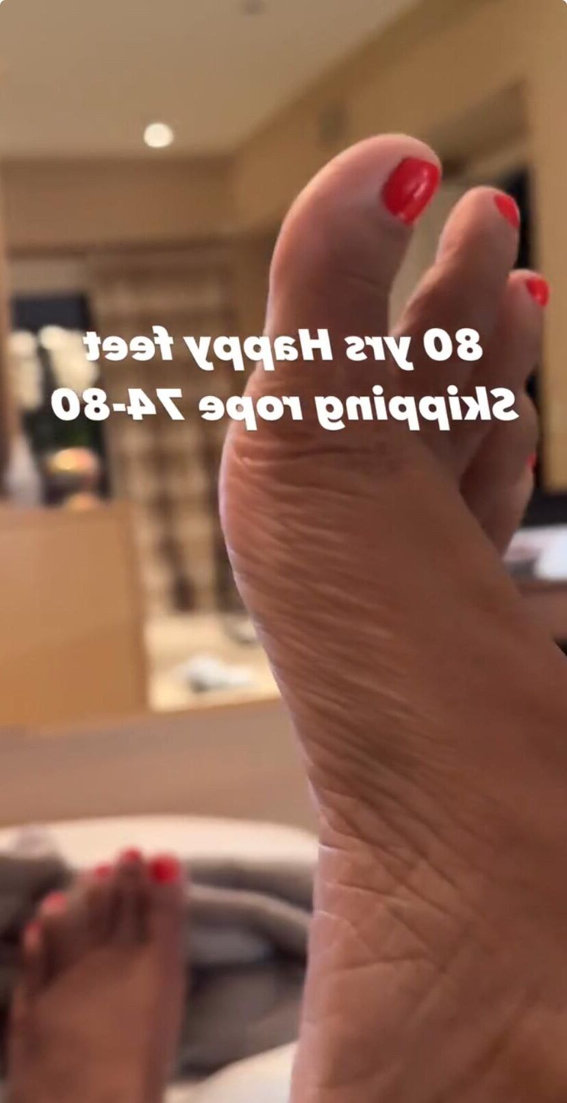 JAHRE ALTES FIT GILF und ihre hübschen Füße