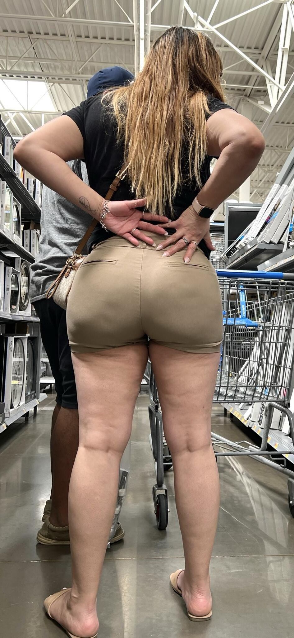 Sorda grande e candideira de shorts de bunda Milf