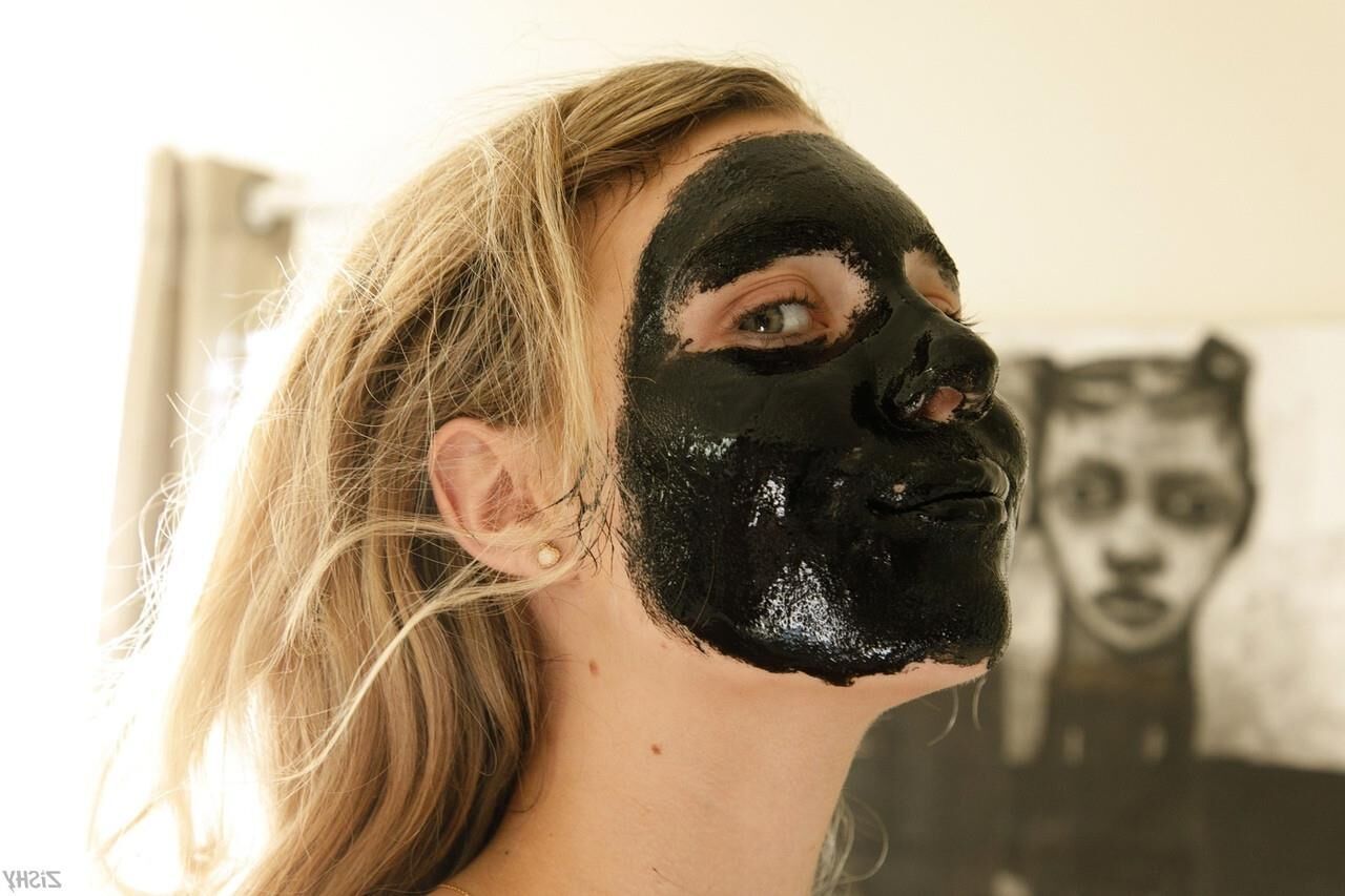 Gabbie Carter Día oscuro