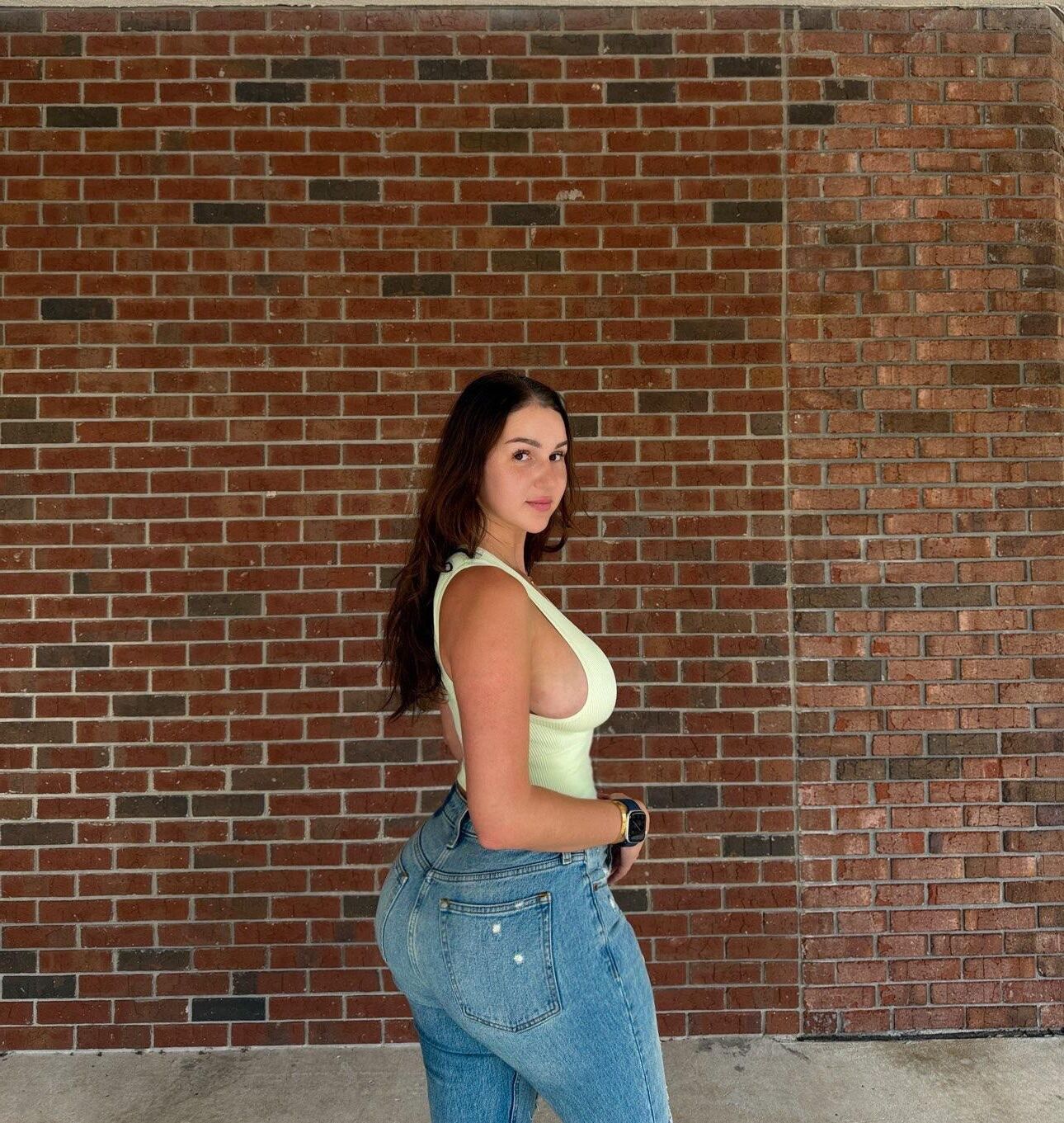 Nino Big Butt Big Tits Skinny Tik Toker Girl смешанные горячие выстрелы