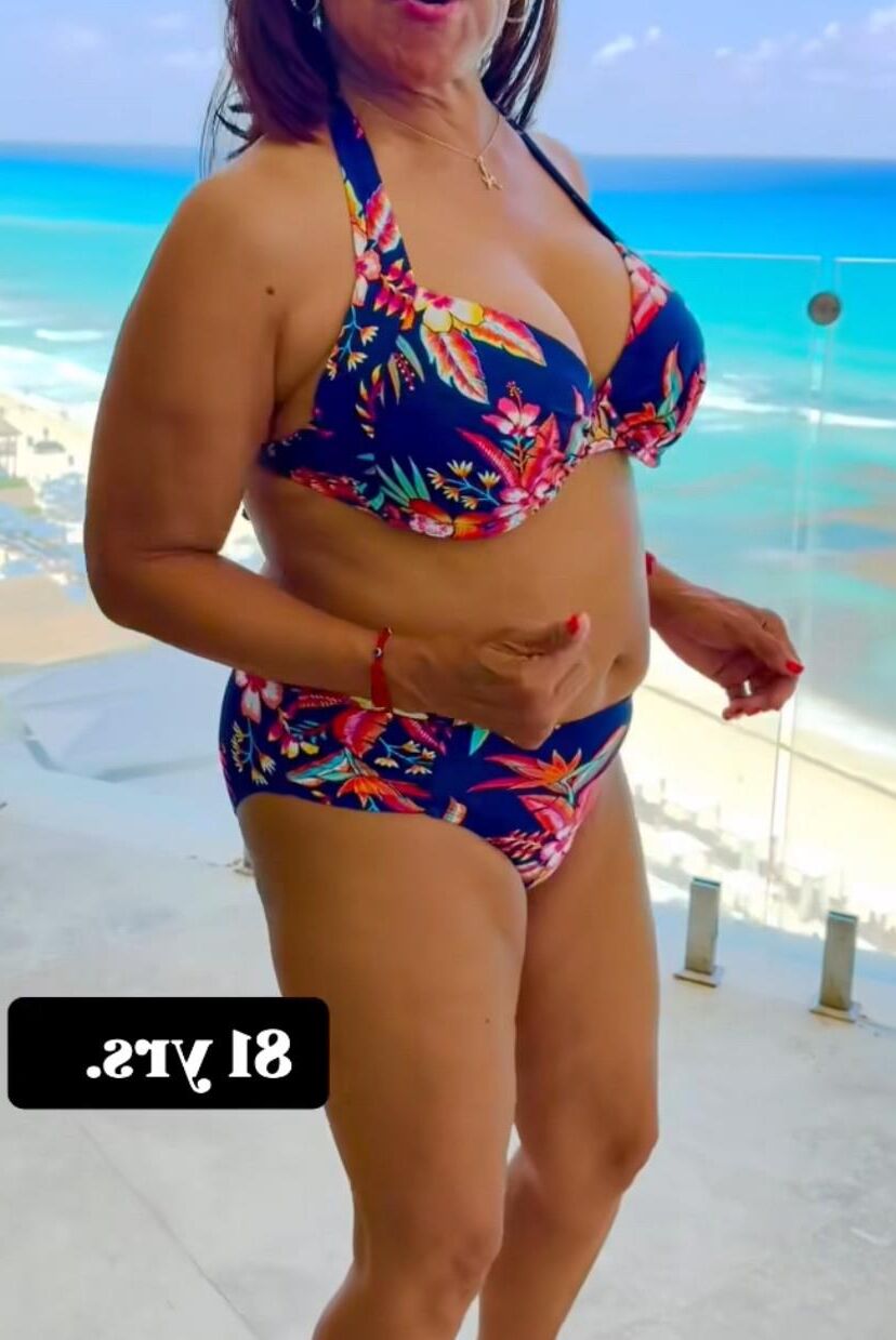 JAHRE ALTES FIT GILF und ihre hübschen Füße