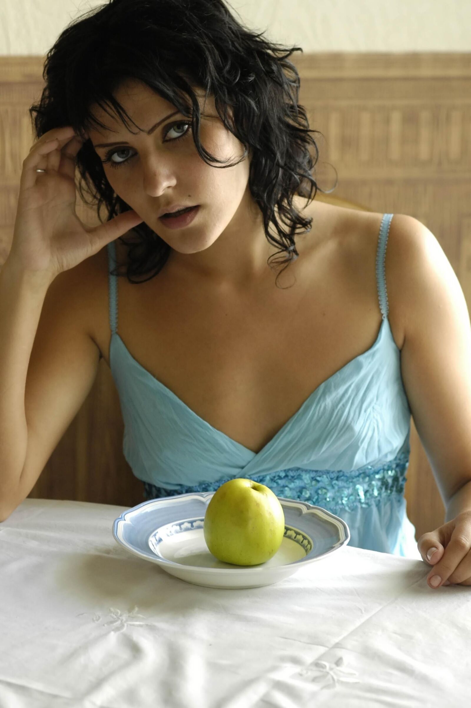 Slastyonoff Anna An Apple,