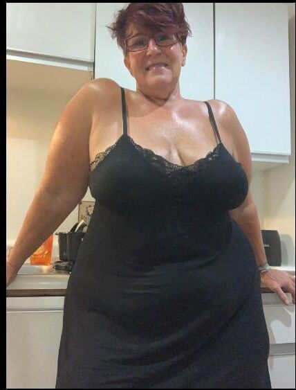 PlussizeBigBooty зрелый Camgirl