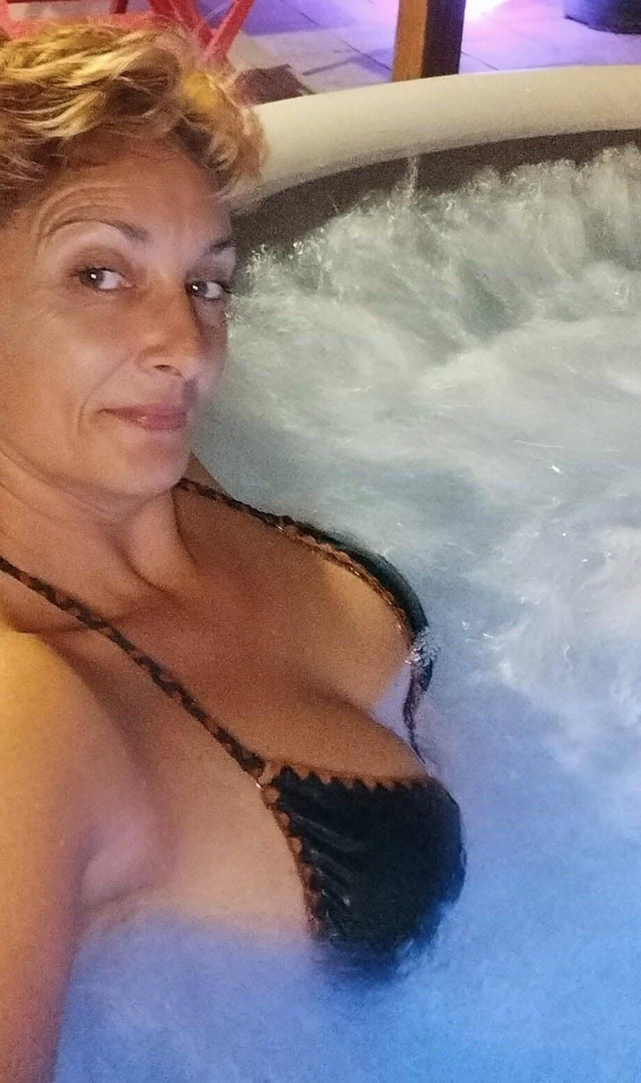 Puta francesa milf tetas grandes krystel bonne milf gros nichons