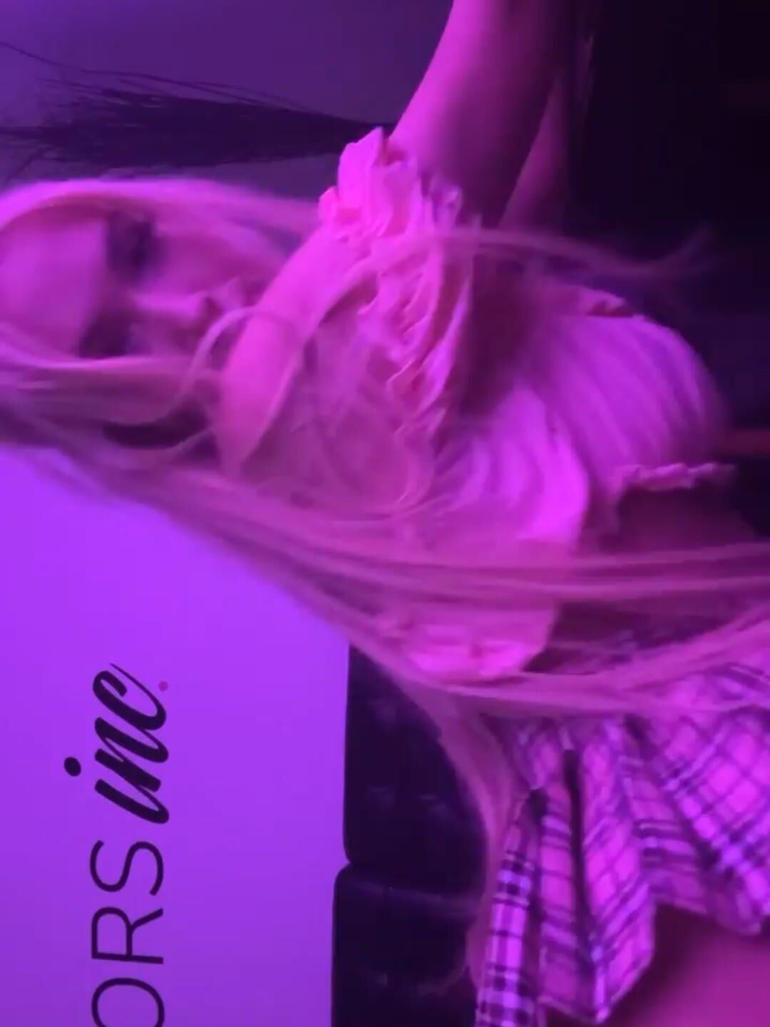 Sexy große Titten Cam Schlampe