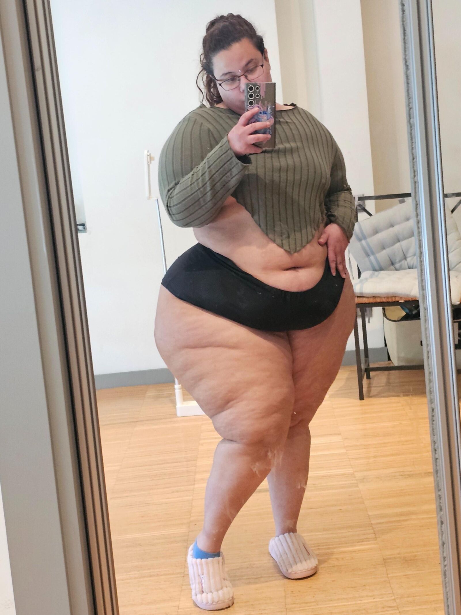 Eris enorme culo tetas pequeñas sexy latina bbw chica mezcladas