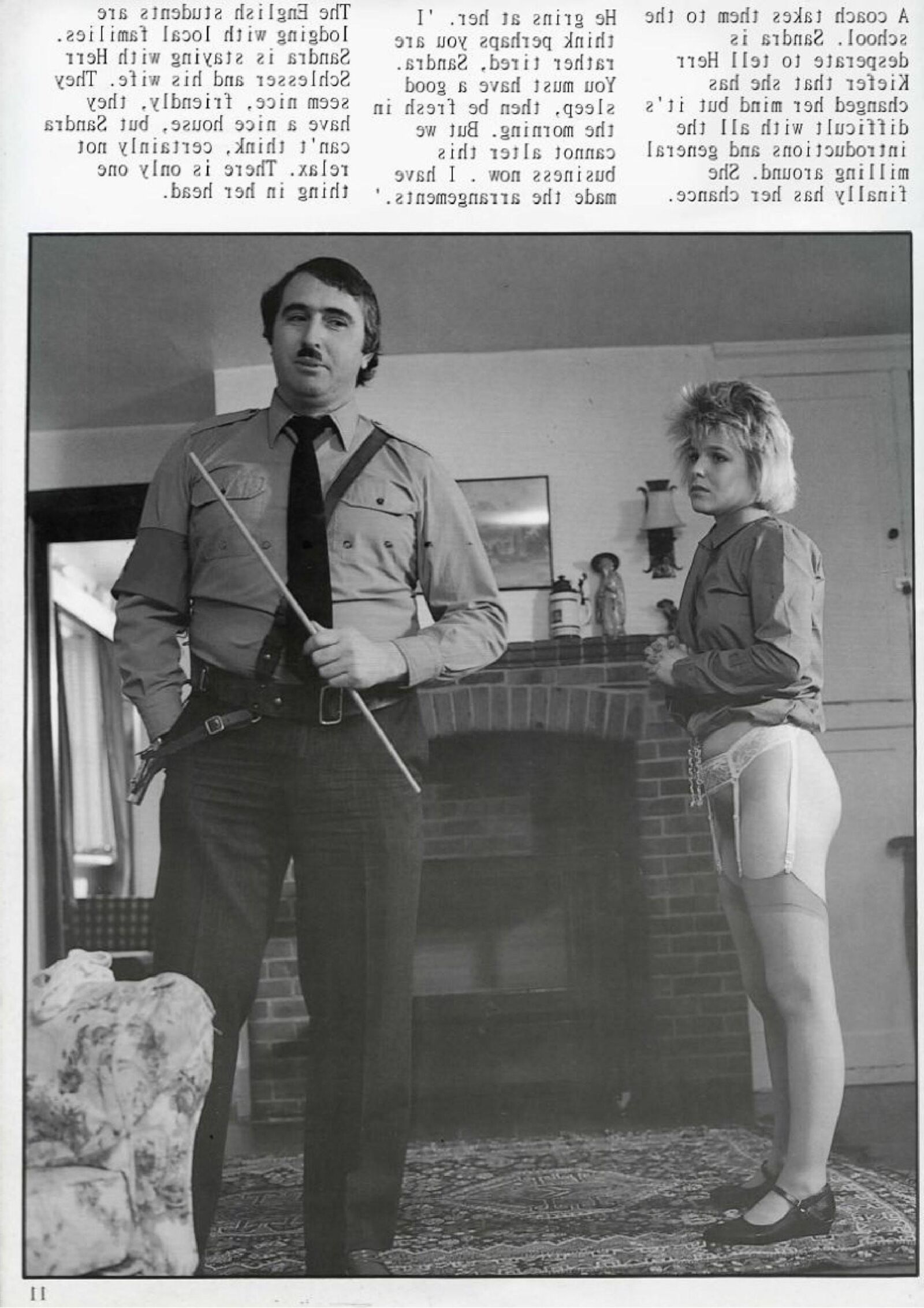 Problema de chicas de uniformes de nalgadas de nalgadas retro (completa)