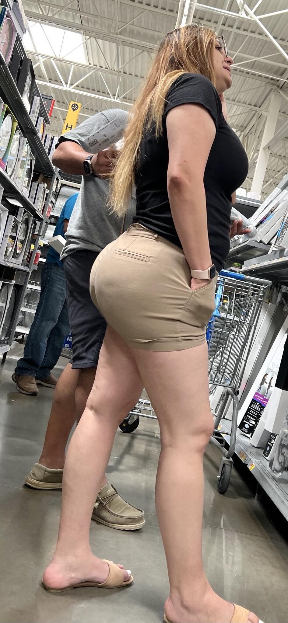 Sorda grande e candideira de shorts de bunda Milf