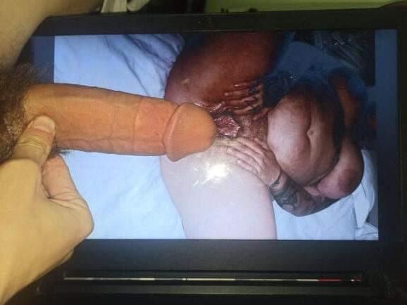 Homenaje a mi esposa puta. 