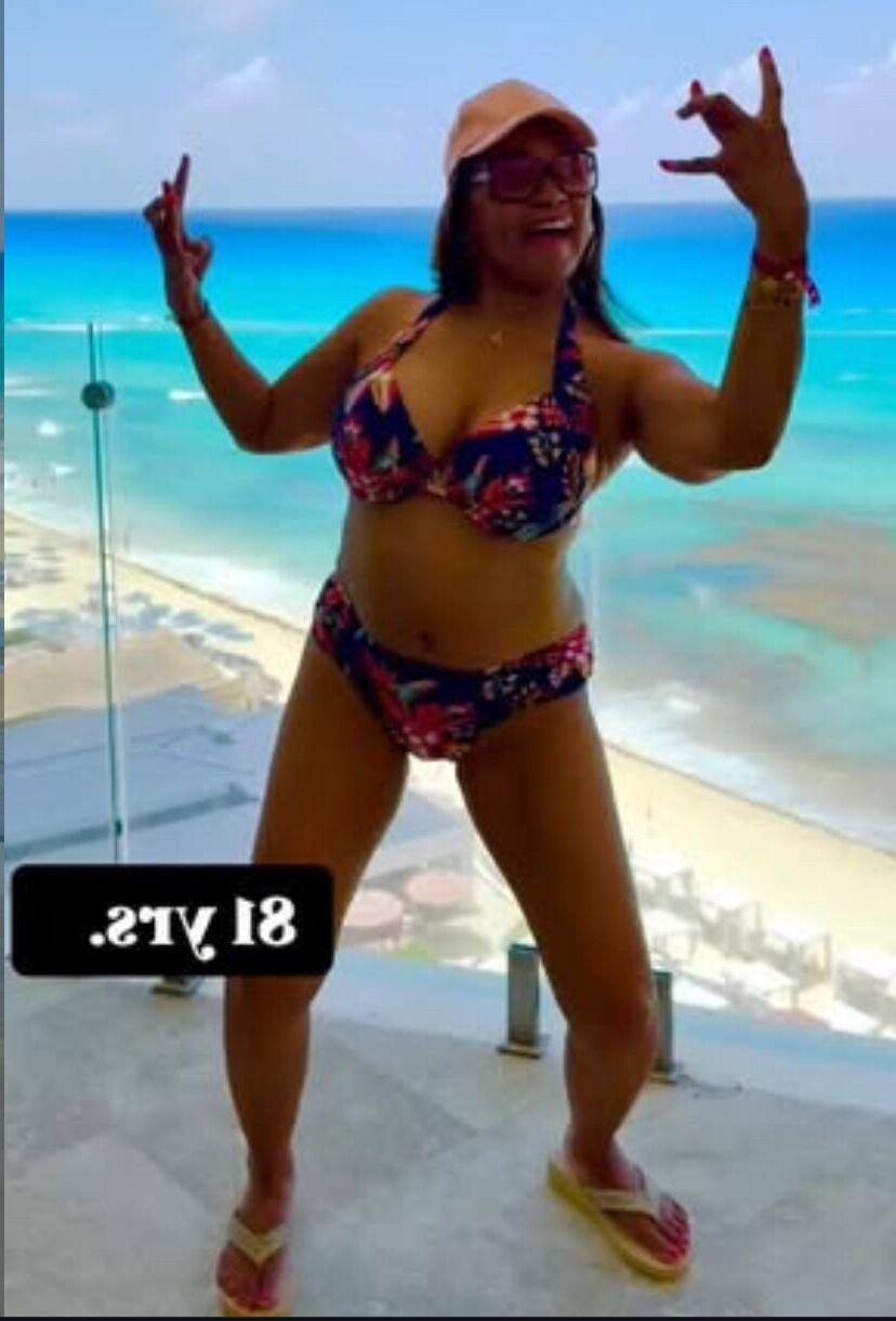 JAHRE ALTES FIT GILF und ihre hübschen Füße