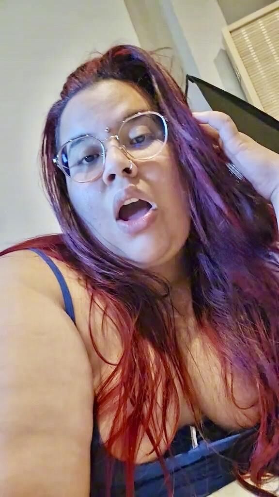 Eris enorme culo tetas pequeñas sexy latina bbw chica mezcladas