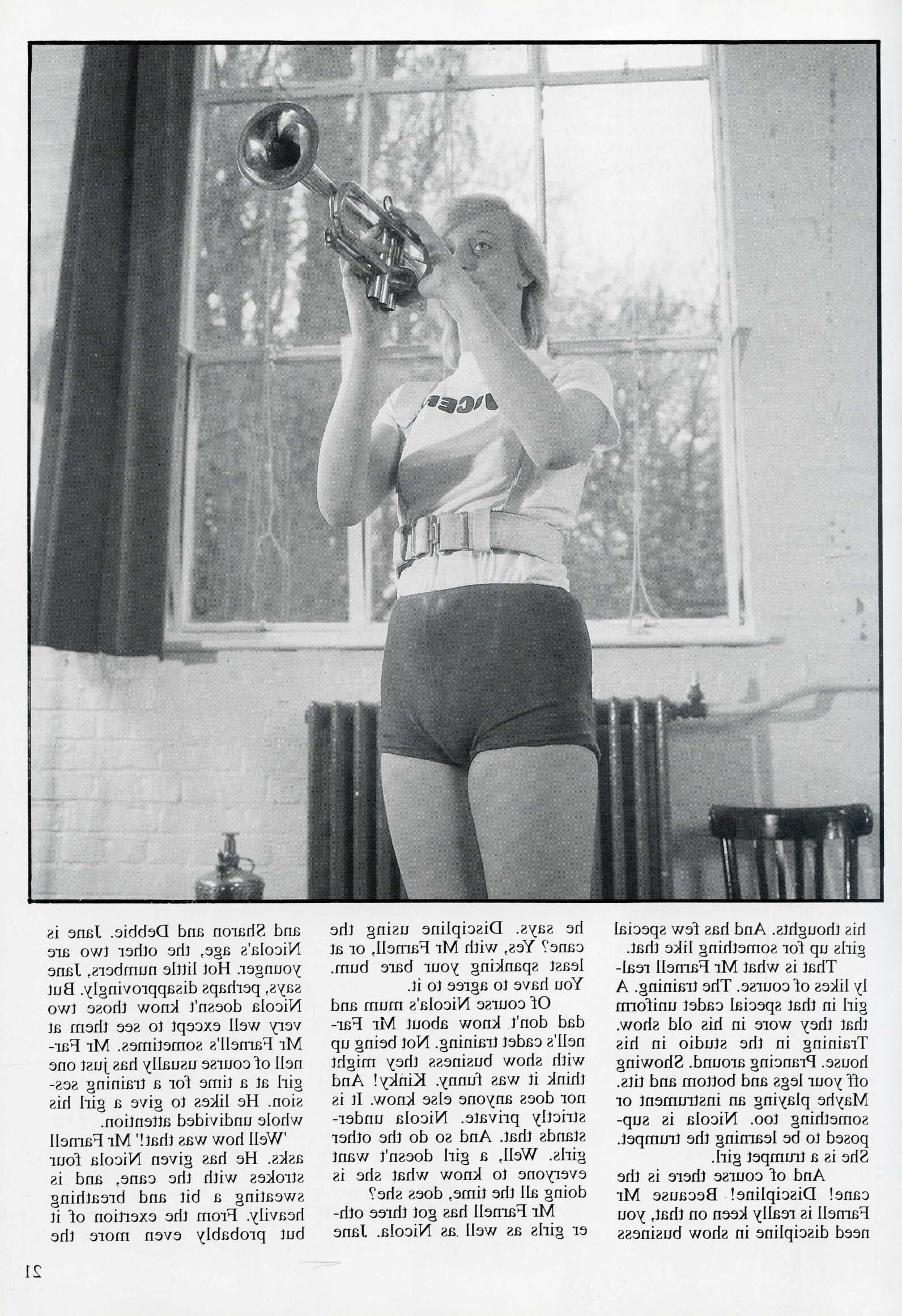 Problema de chicas de uniformes de nalgadas de nalgadas retro (completa)