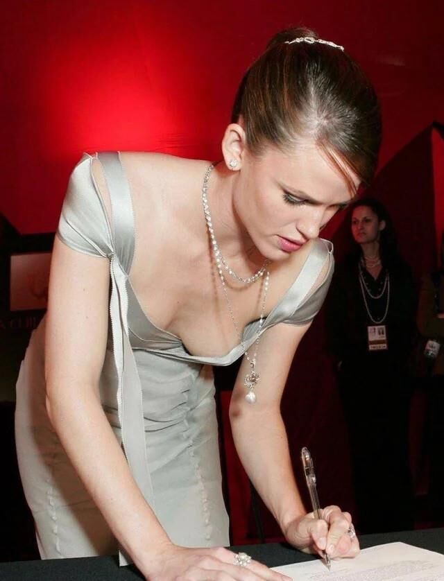 Upskirt Down Blouse May