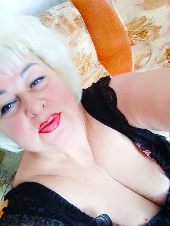 Luda Rubia madura con grandes tetas de Minsk, Bielorrusia