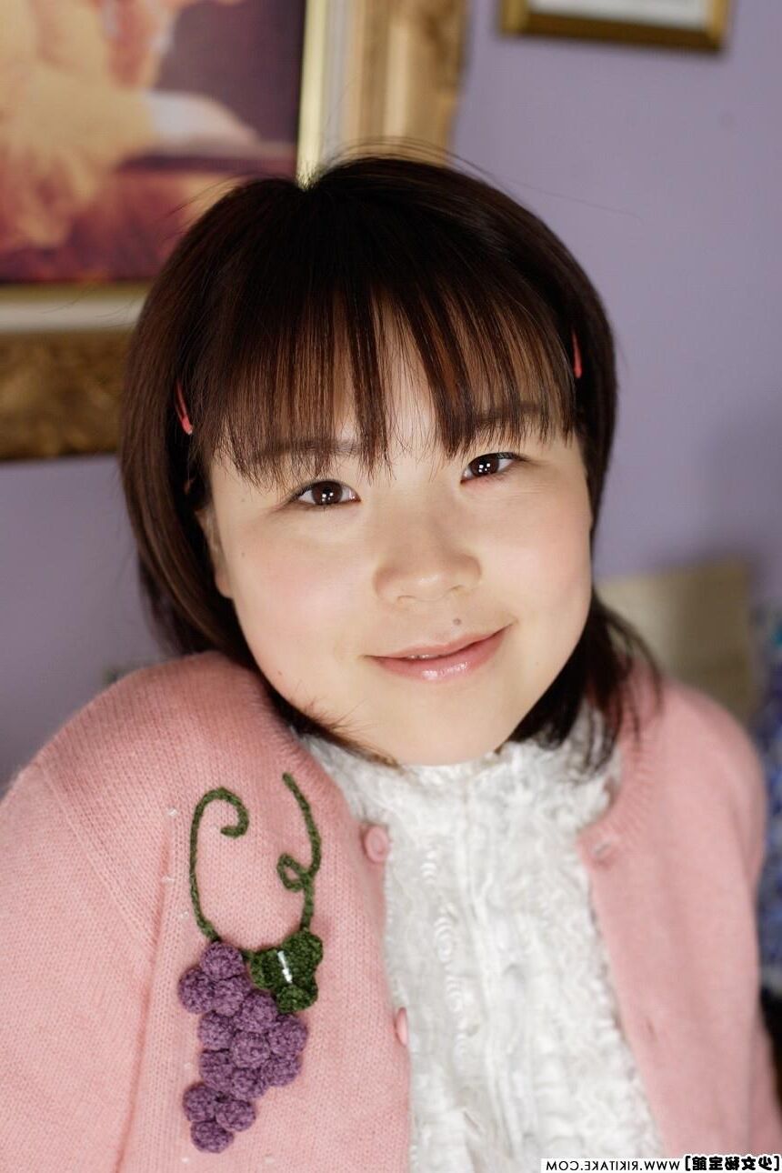 modelo nude japonês Aki Soyoka