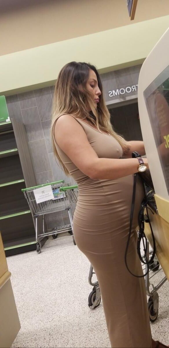 Preggo MILF