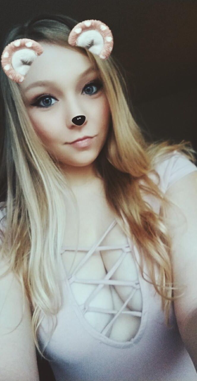 College Snowbunny Pawg pour la BBC: Lindsay
