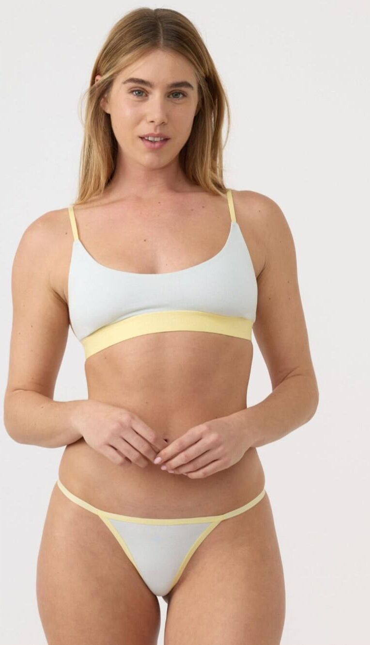 Mezcla de lencería y bikini