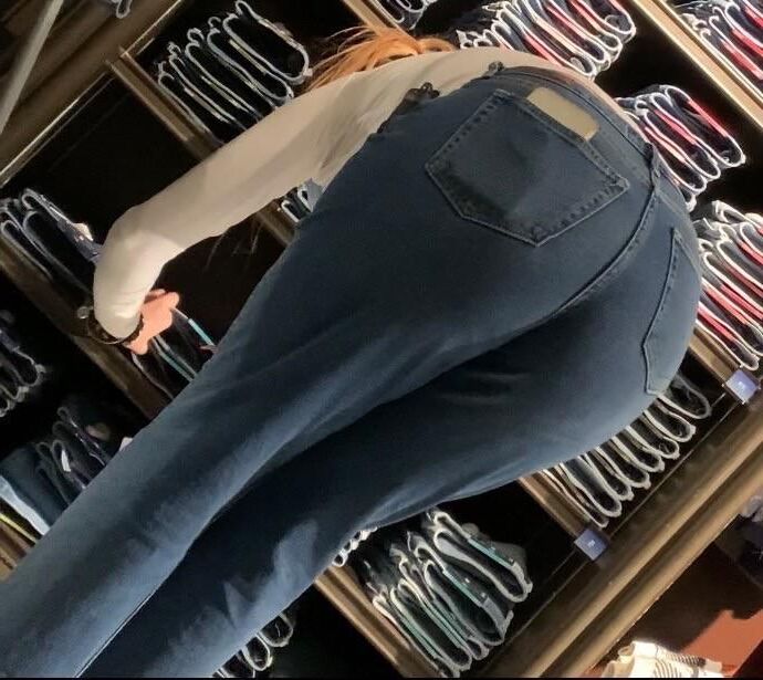 Ass Watching 