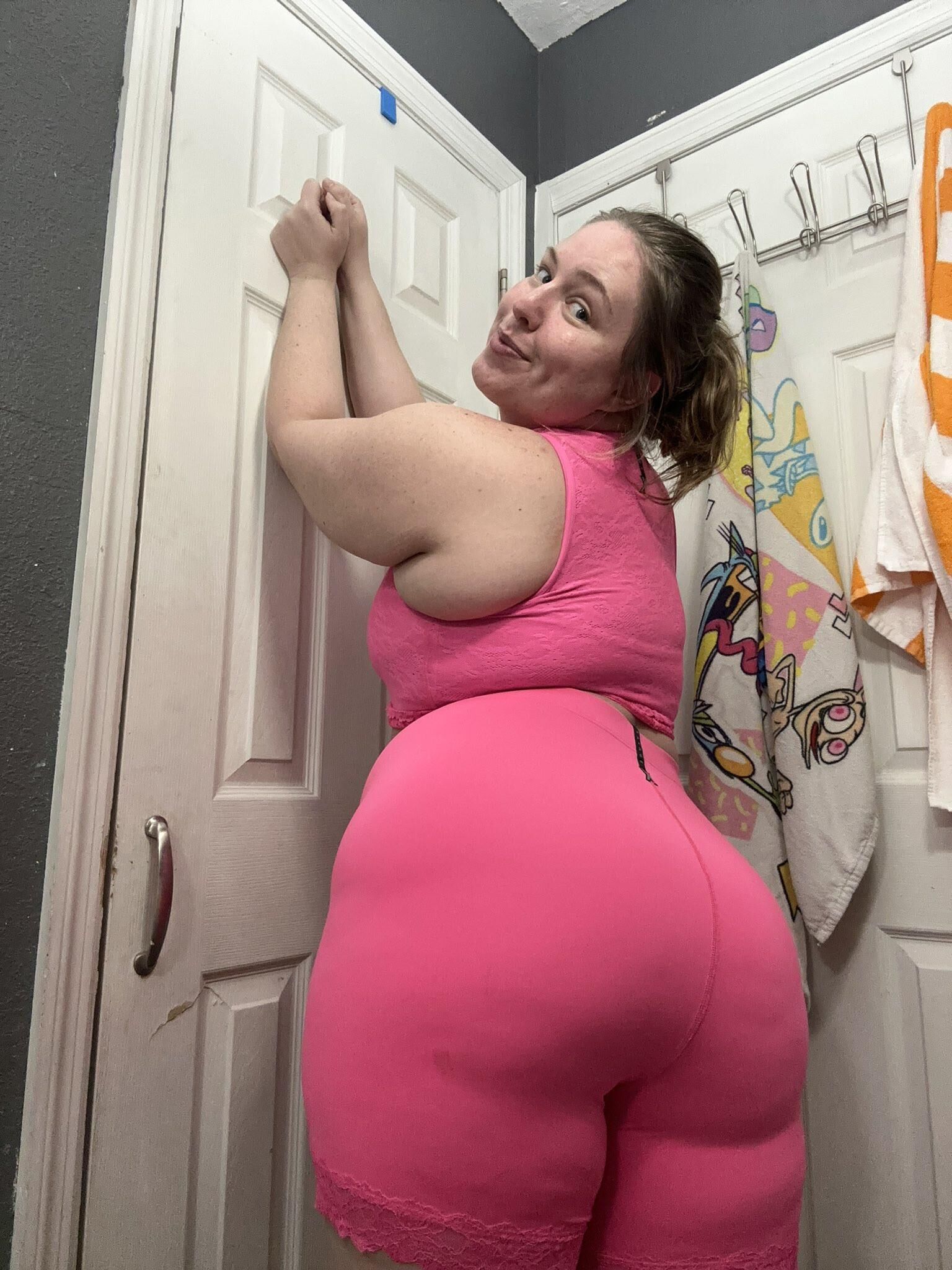 Katie vêtu