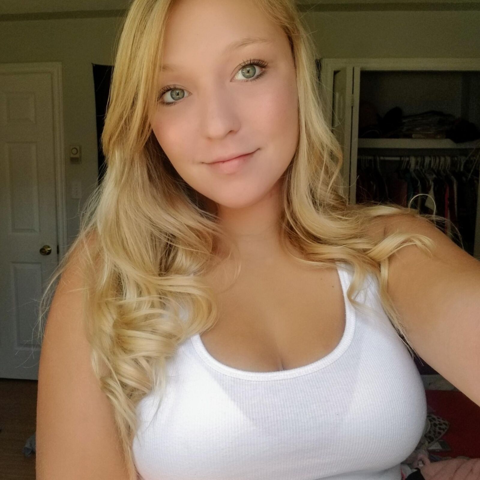 College Snowbunny Pawg pour la BBC: Lindsay