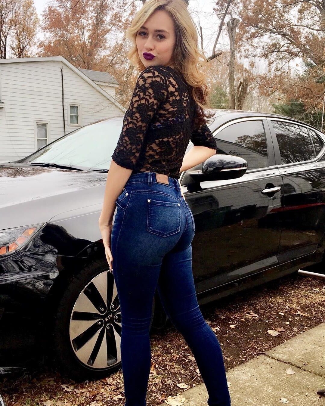 College Snowbunny PAWG for BBC: Kristen
