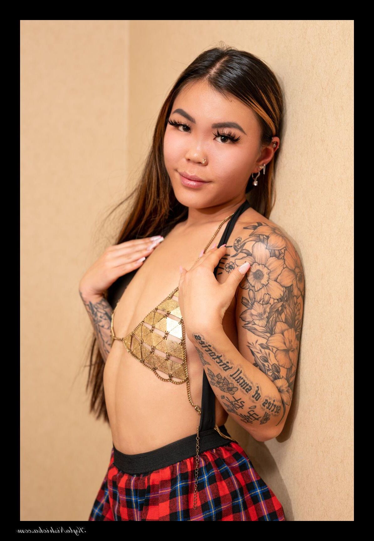 ..... ,,, ... ..... Teen Sexy Maya
