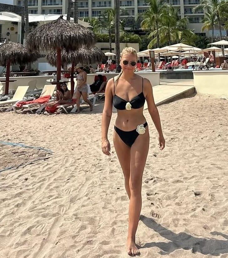 Marketa Konvickova ( )