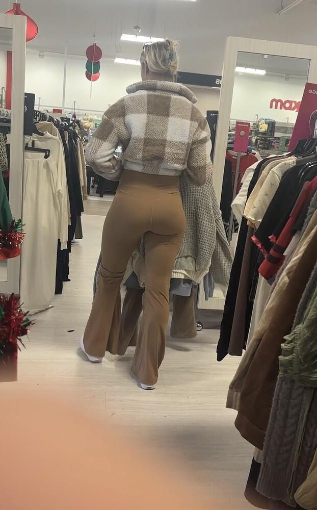 Ass Watching 