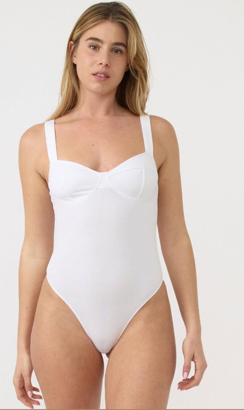 Mezcla de lencería y bikini