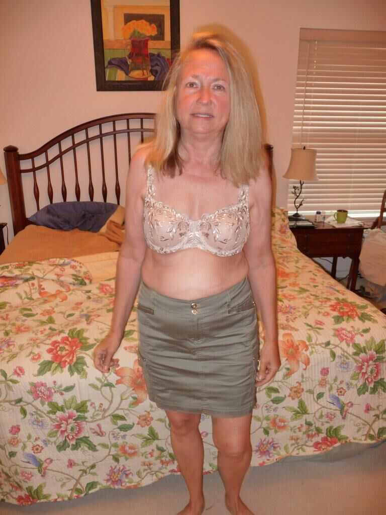 blonde mamie