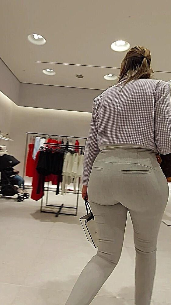 Ass Watching 