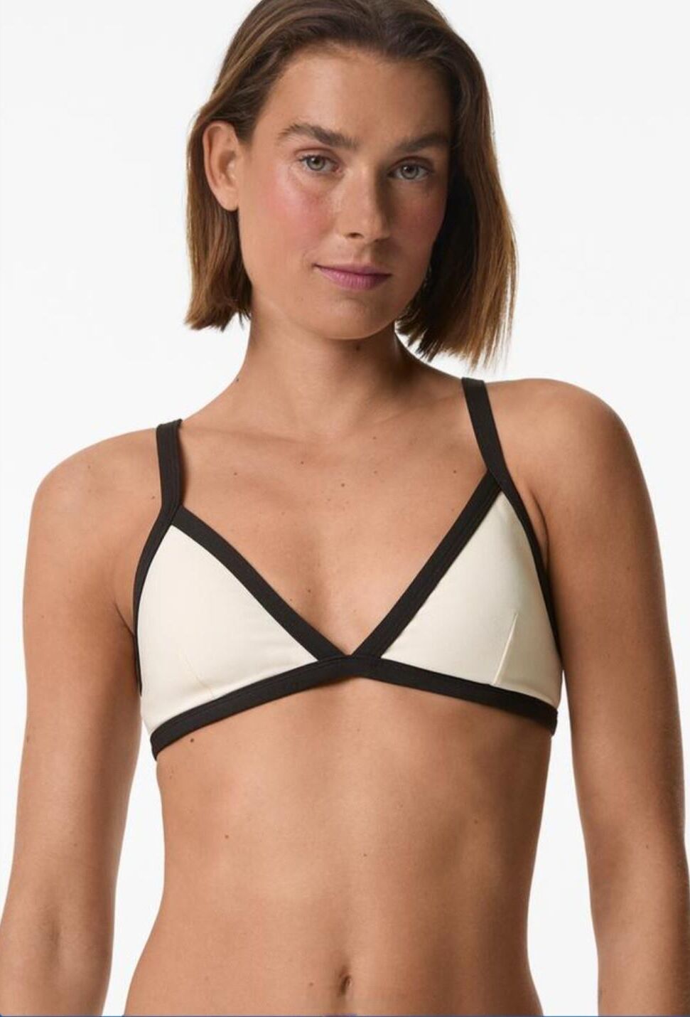 Mezcla de lencería y bikini