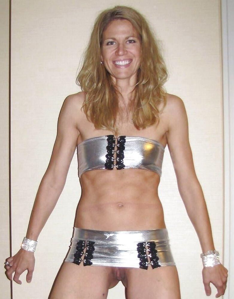 MICHELLE BLONDE MILF
