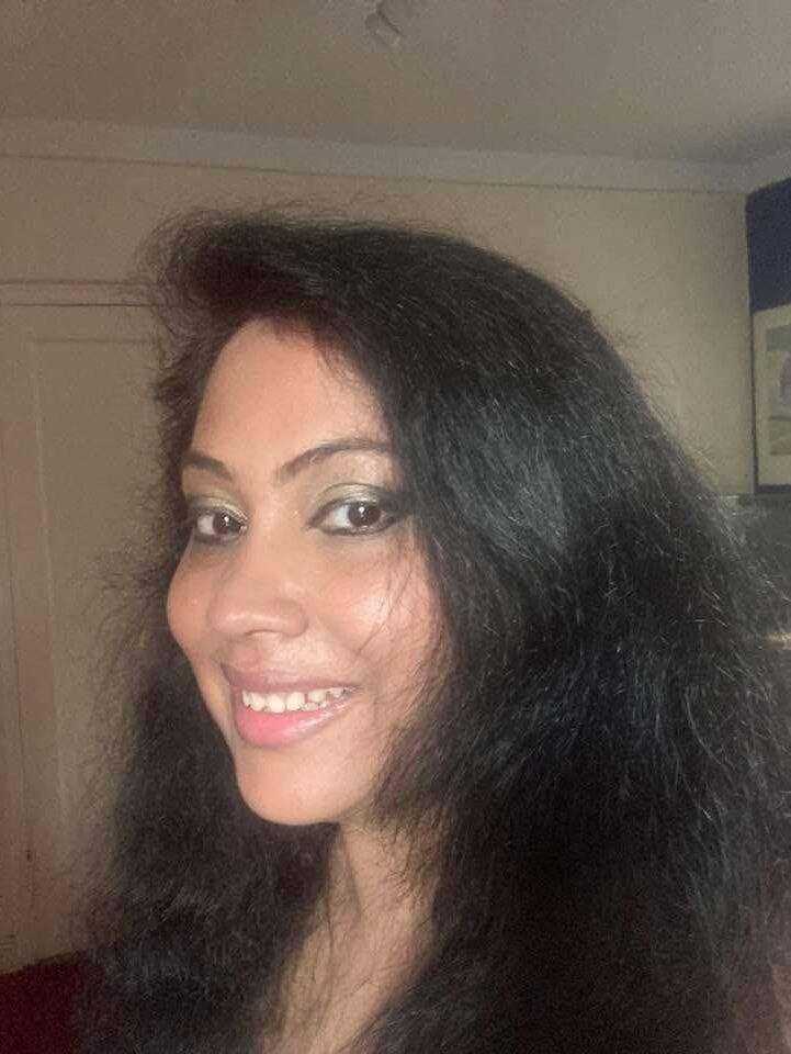 Lolly bengali mahbuba está de volta