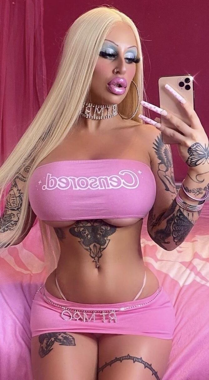 Non Nude Busty Bimbos