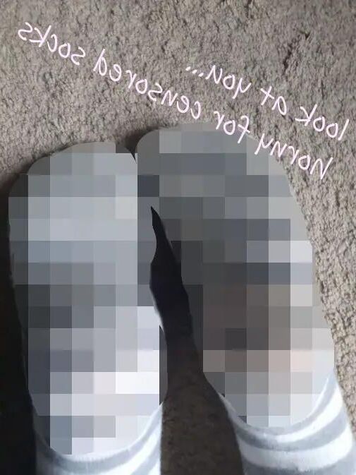Milkemjoyer's censored feet