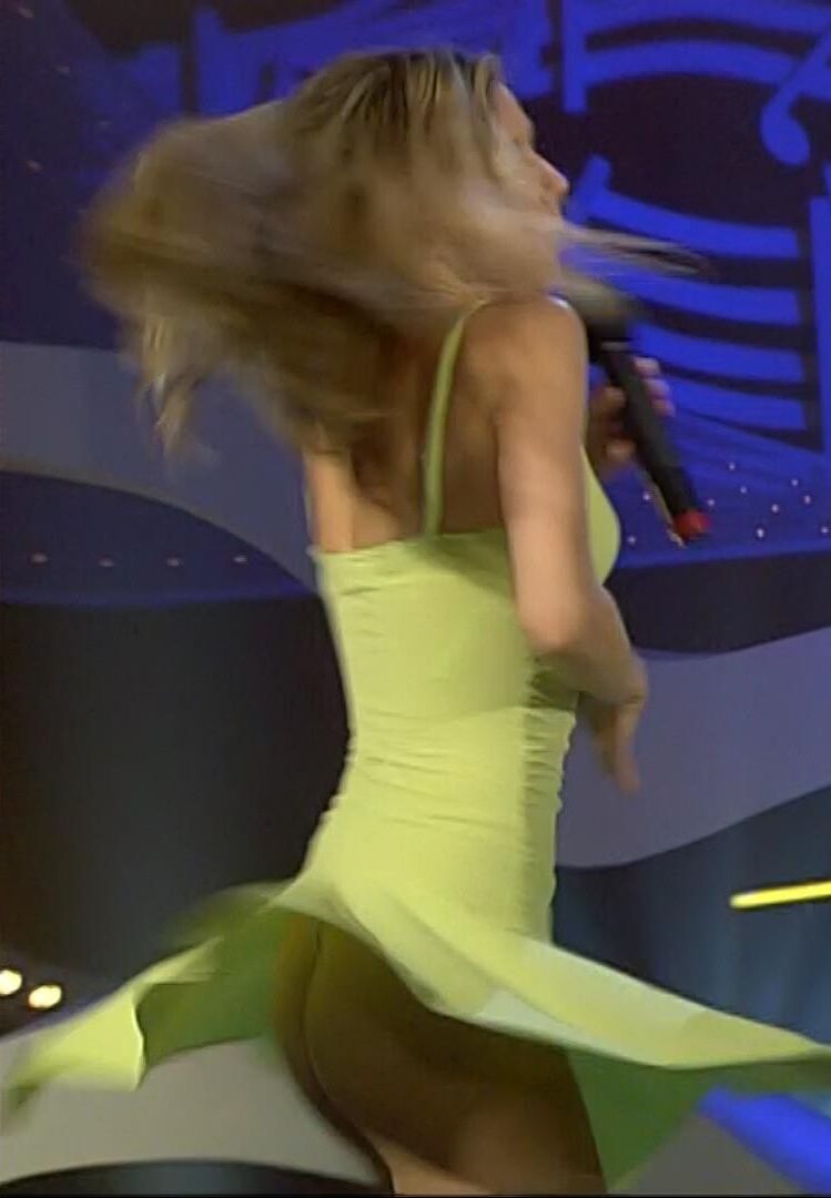 Sabina Laurinova DO RE MI ()