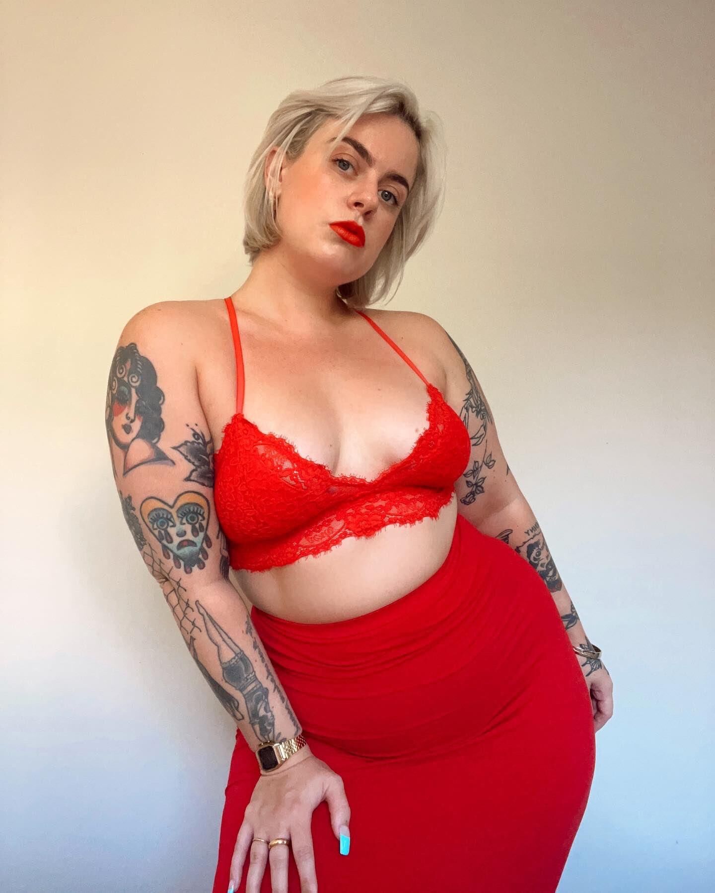 Soph Big Butt Big Tits Beauty Blonde BBW Girl Mixed Hot Shots