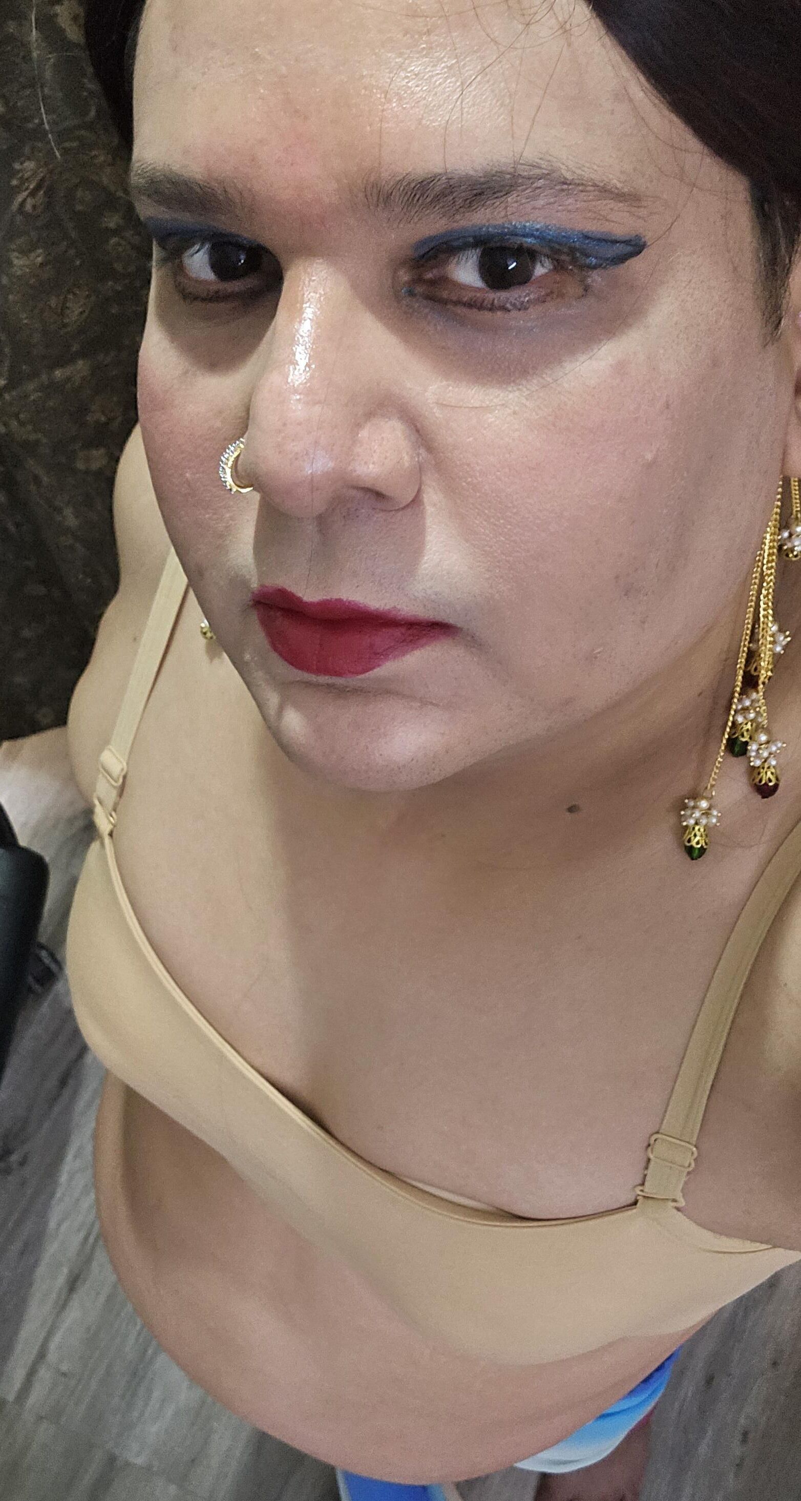 Shemale Monica m cum liebevolles Gesicht