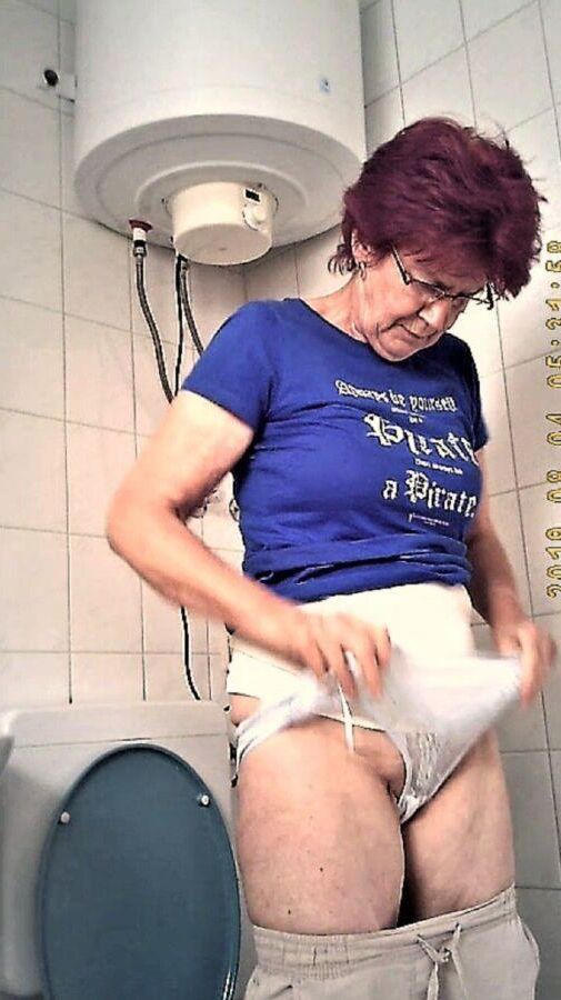 granny voyeur
